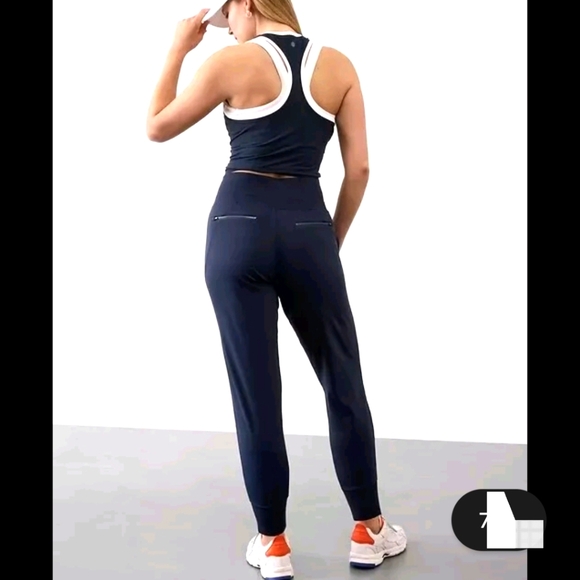 NWT Athleta Navy Blue Venice Jogger Apparel..SIZE:XL - Picture 2 of 15